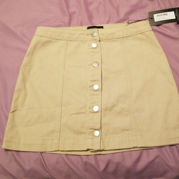 Khaki skirt - Picture 1 of 1